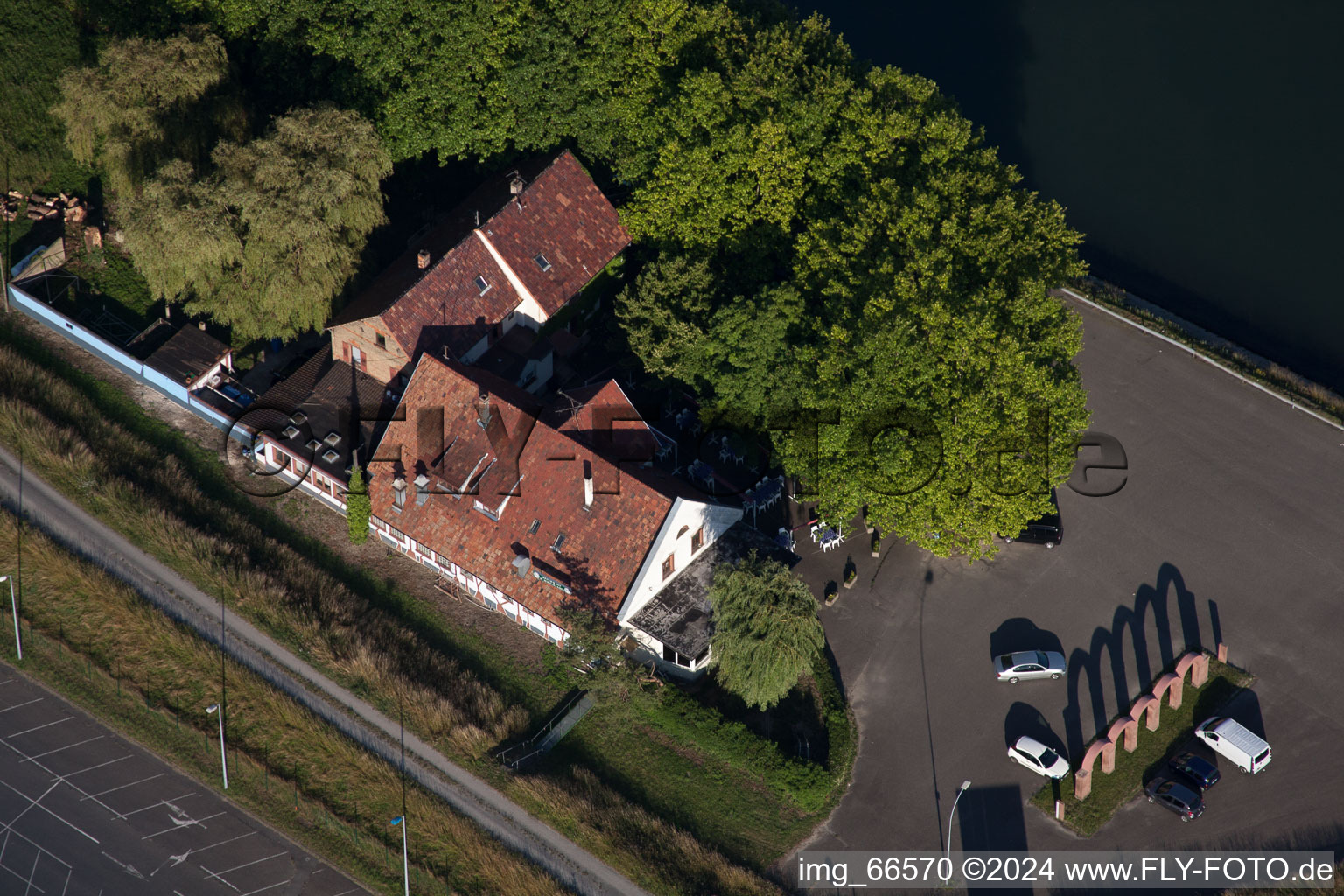 Photographie aérienne de A bord du Rhin à Lauterbourg dans le département Bas Rhin, France