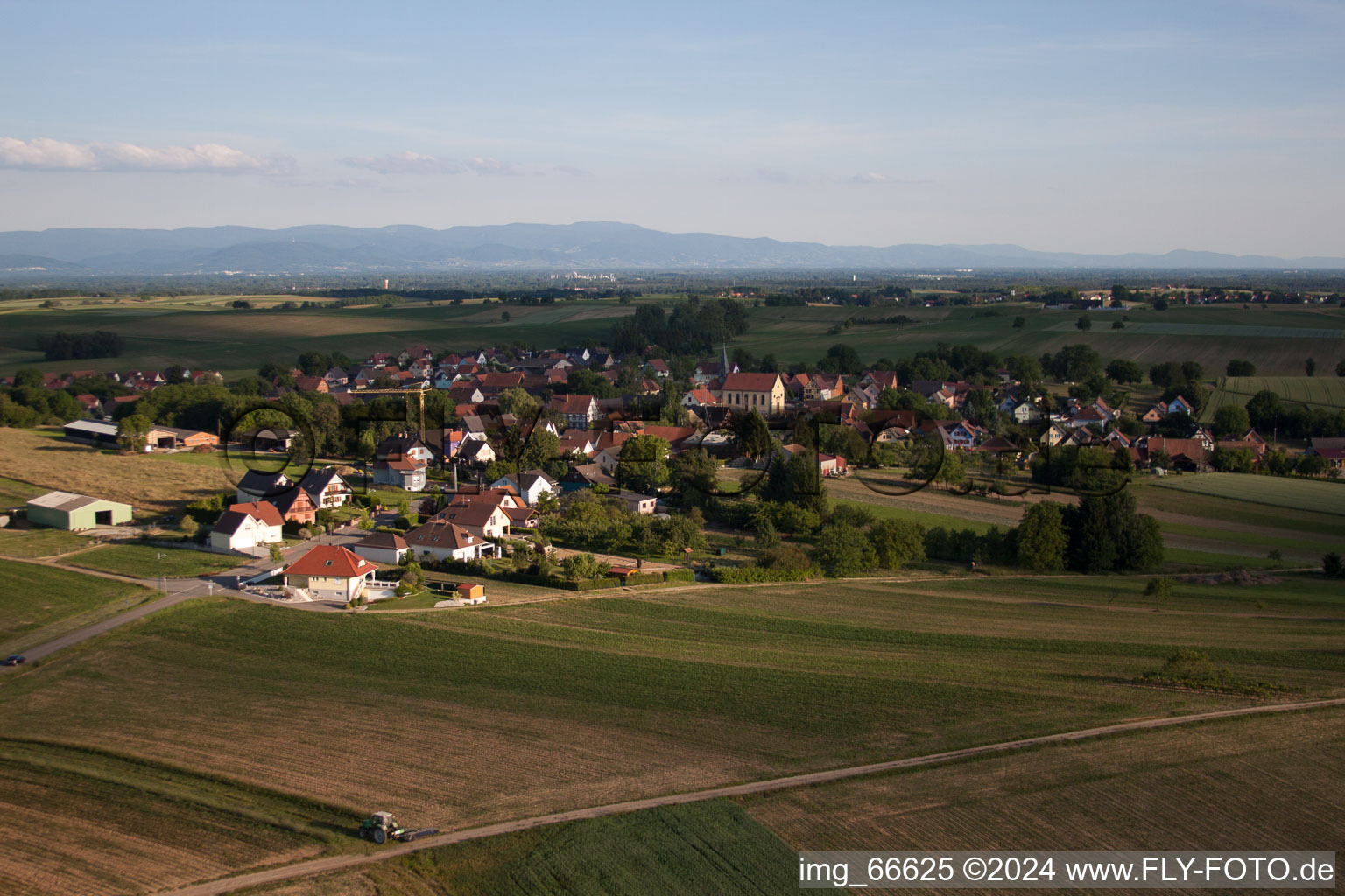 Oberlauterbach dans le département Bas Rhin, France hors des airs