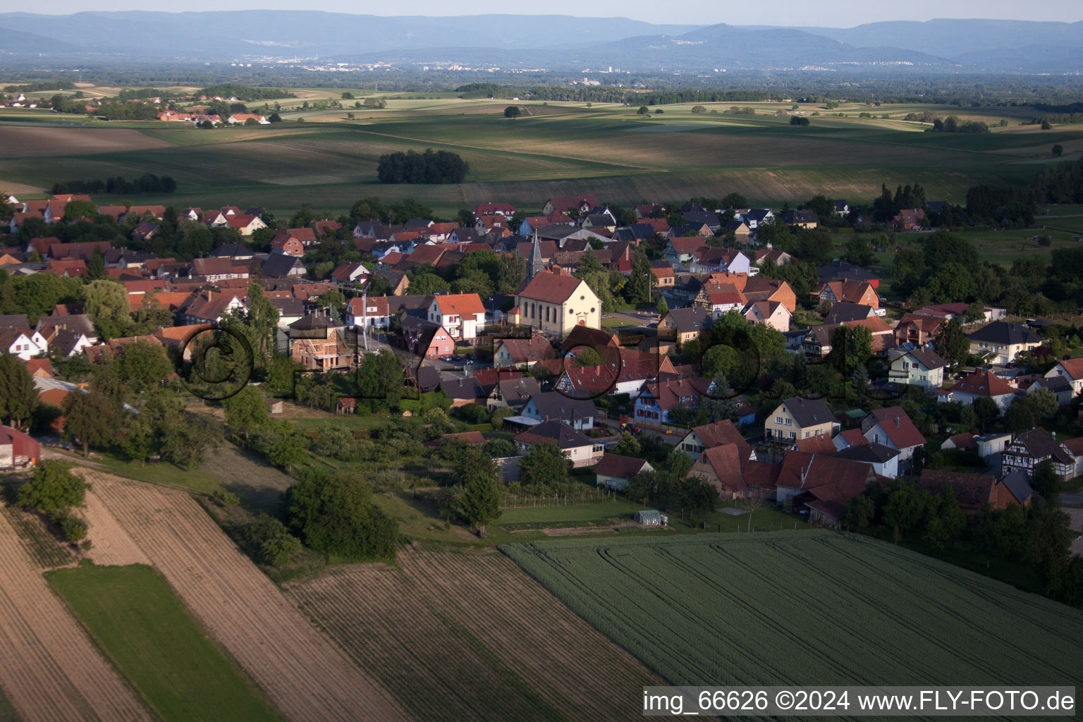 Oberlauterbach dans le département Bas Rhin, France vue d'en haut