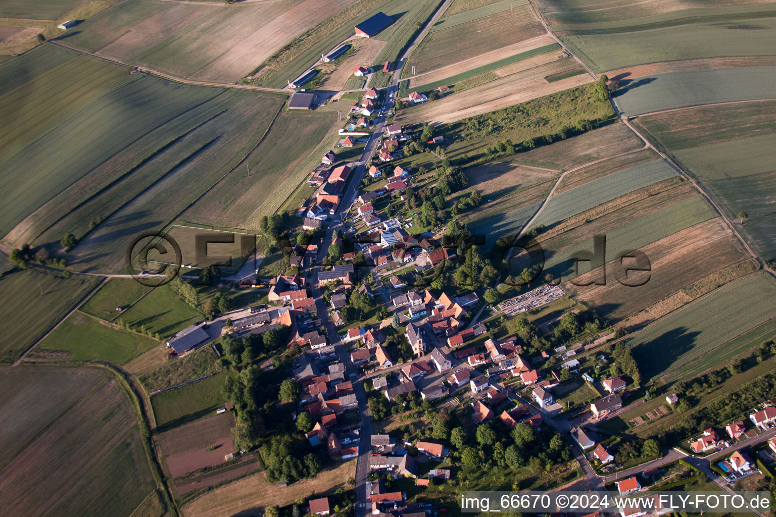 Siegen dans le département Bas Rhin, France vue du ciel