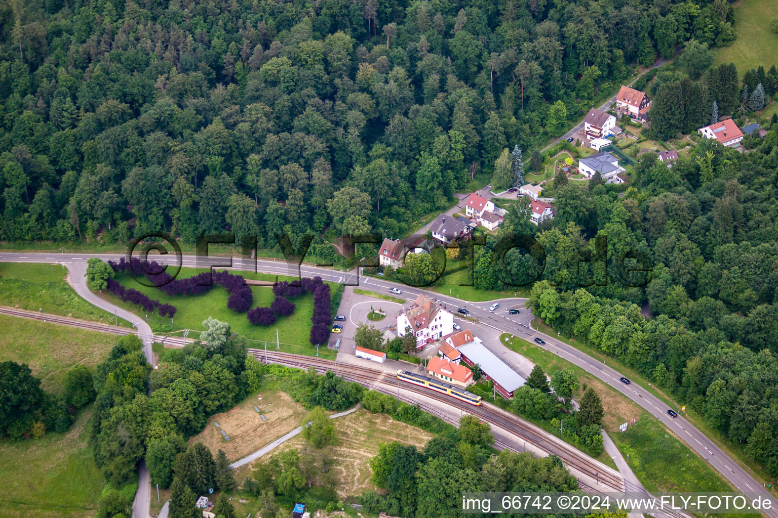 Vue aérienne de Meubles van Anderen à le quartier Etzenrot in Waldbronn dans le département Bade-Wurtemberg, Allemagne