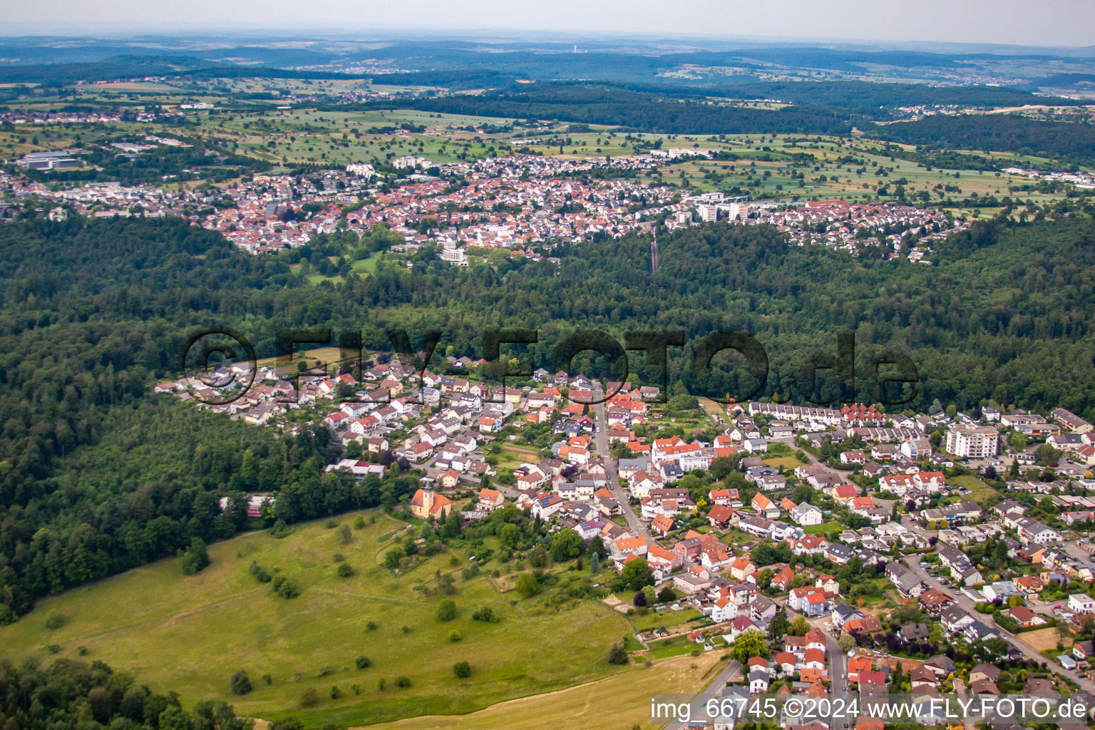 Vue aérienne de Rue Hohberg à le quartier Etzenrot in Waldbronn dans le département Bade-Wurtemberg, Allemagne