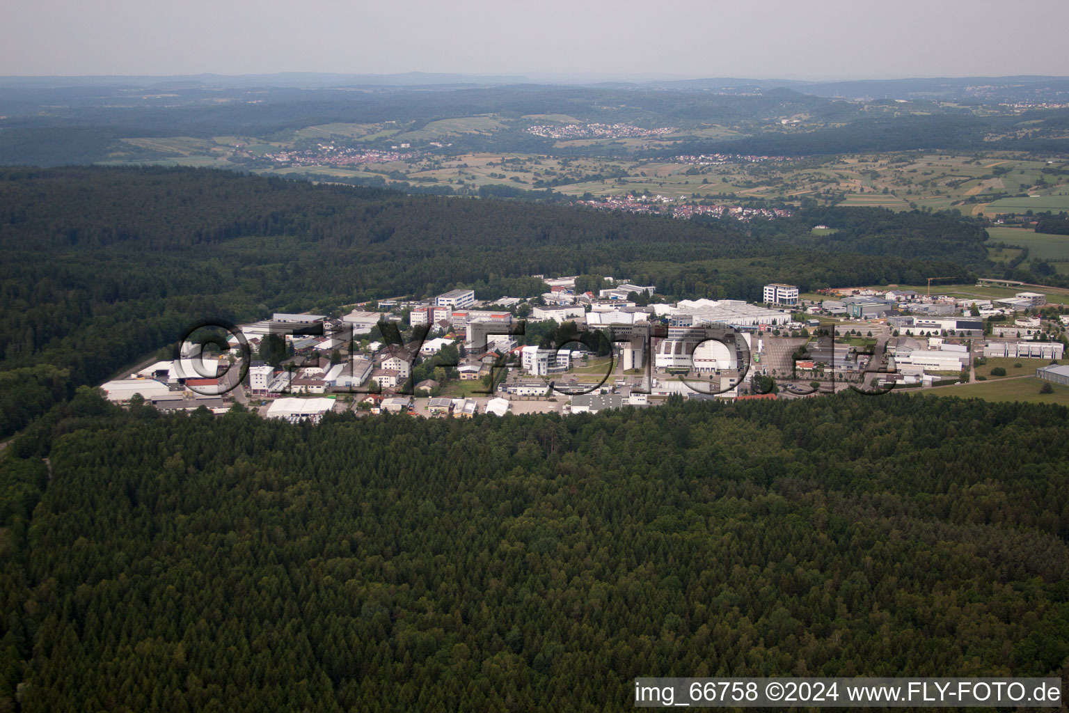 Vue aérienne de Quartier Im Stockmädle in Karlsbad dans le département Bade-Wurtemberg, Allemagne