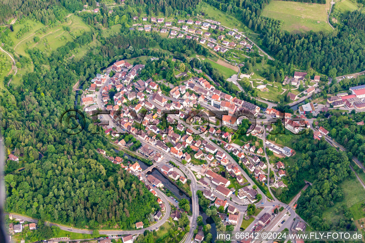 Vue aérienne de Champs agricoles et surfaces utilisables à Wildberg dans le département Bade-Wurtemberg, Allemagne