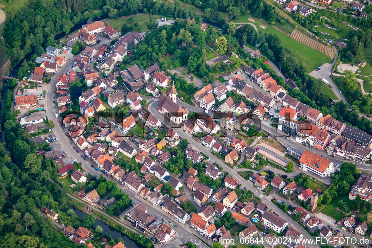 Vue aérienne de Wildberg dans le département Bade-Wurtemberg, Allemagne