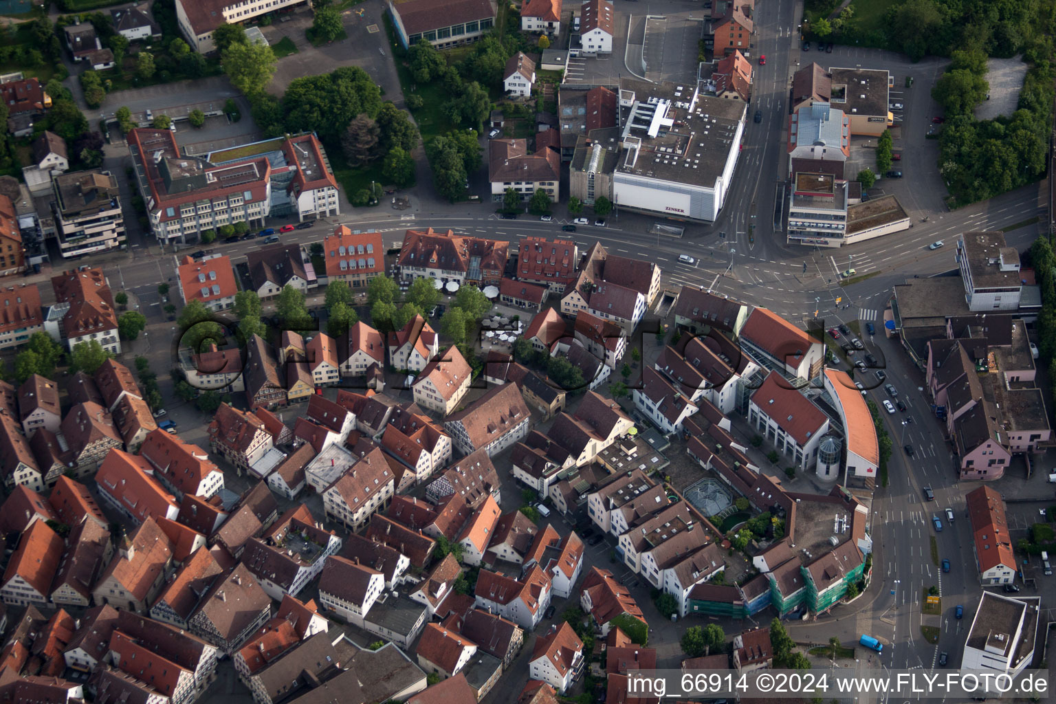 Vue aérienne de Bronngasse depuis le nord à Herrenberg dans le département Bade-Wurtemberg, Allemagne