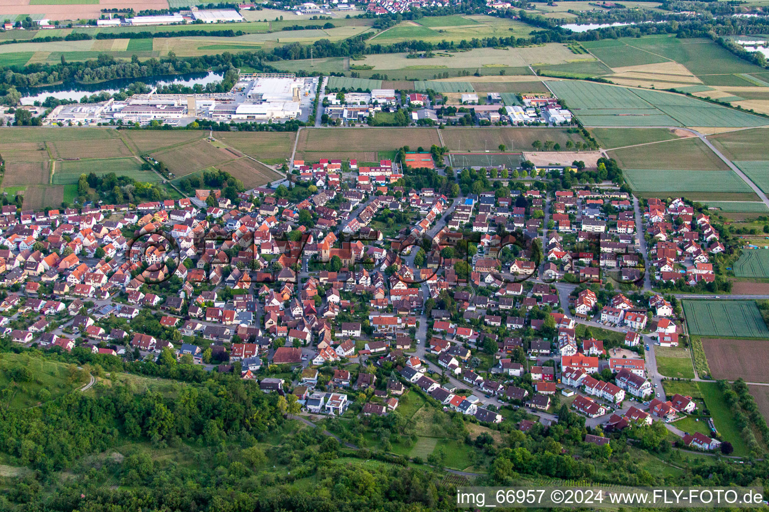 Vue oblique de Quartier Hirschau in Tübingen dans le département Bade-Wurtemberg, Allemagne