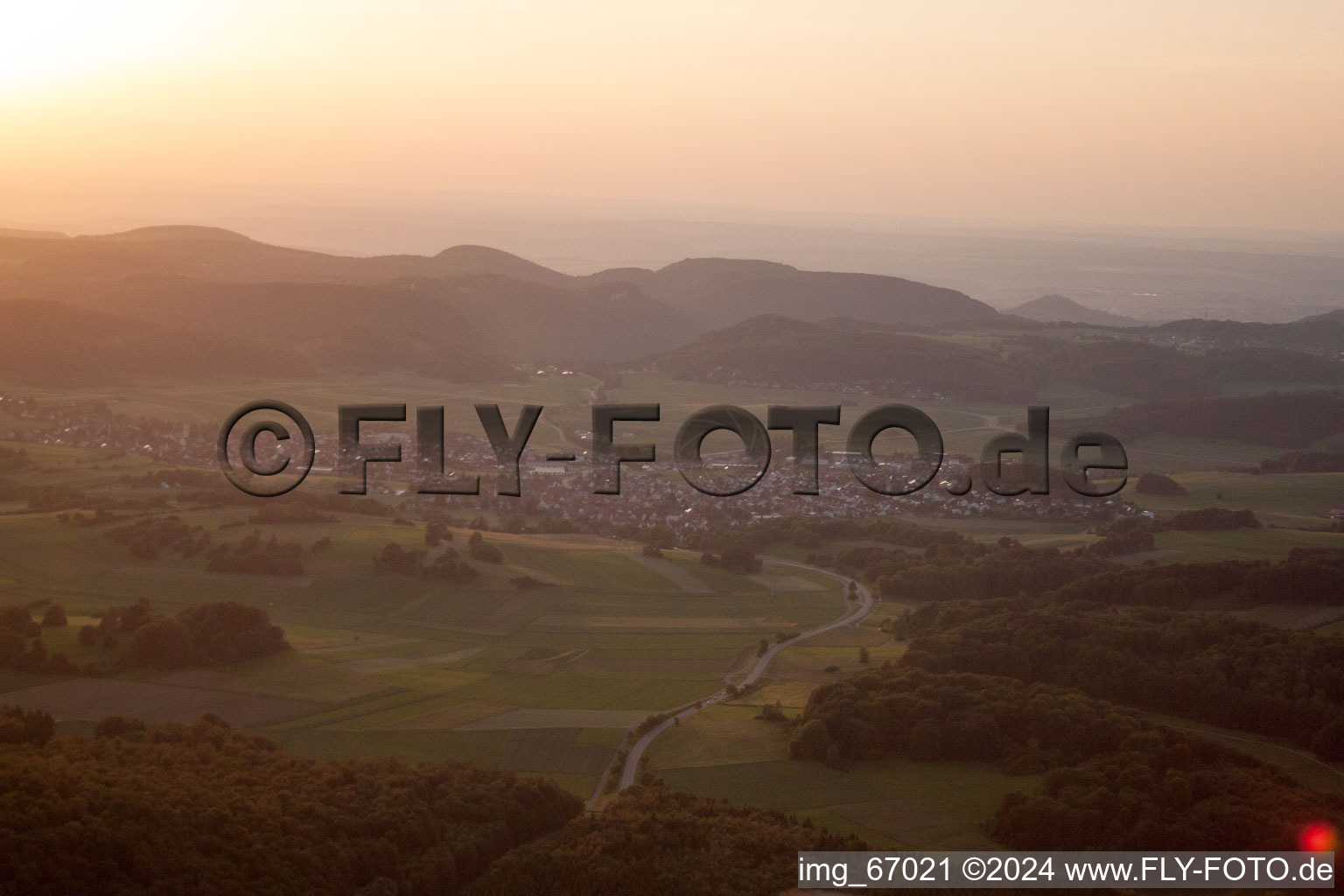 Vue aérienne de Bernloch dans le département Bade-Wurtemberg, Allemagne