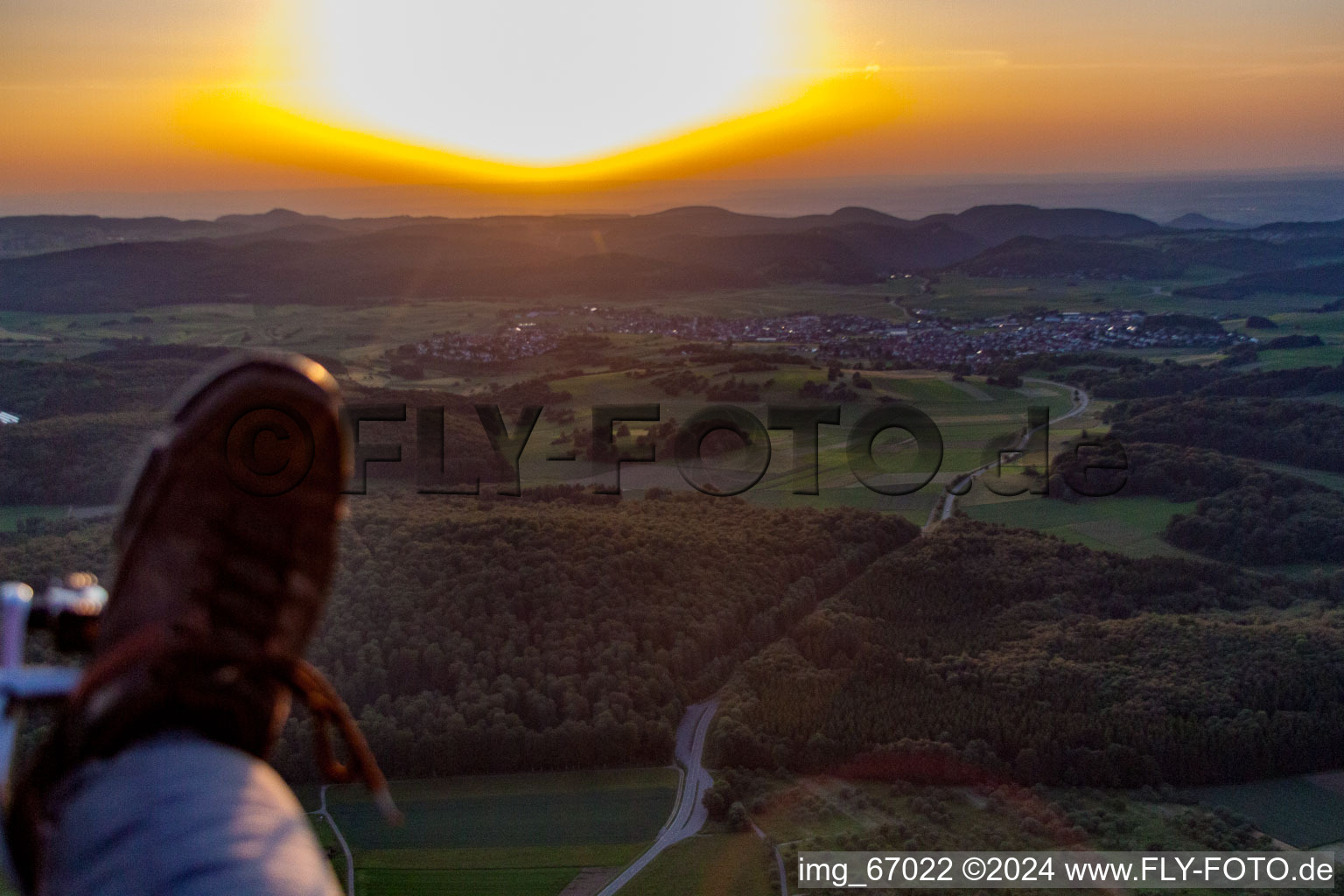 Vue aérienne de Quartier Kleinengstingen in Engstingen dans le département Bade-Wurtemberg, Allemagne