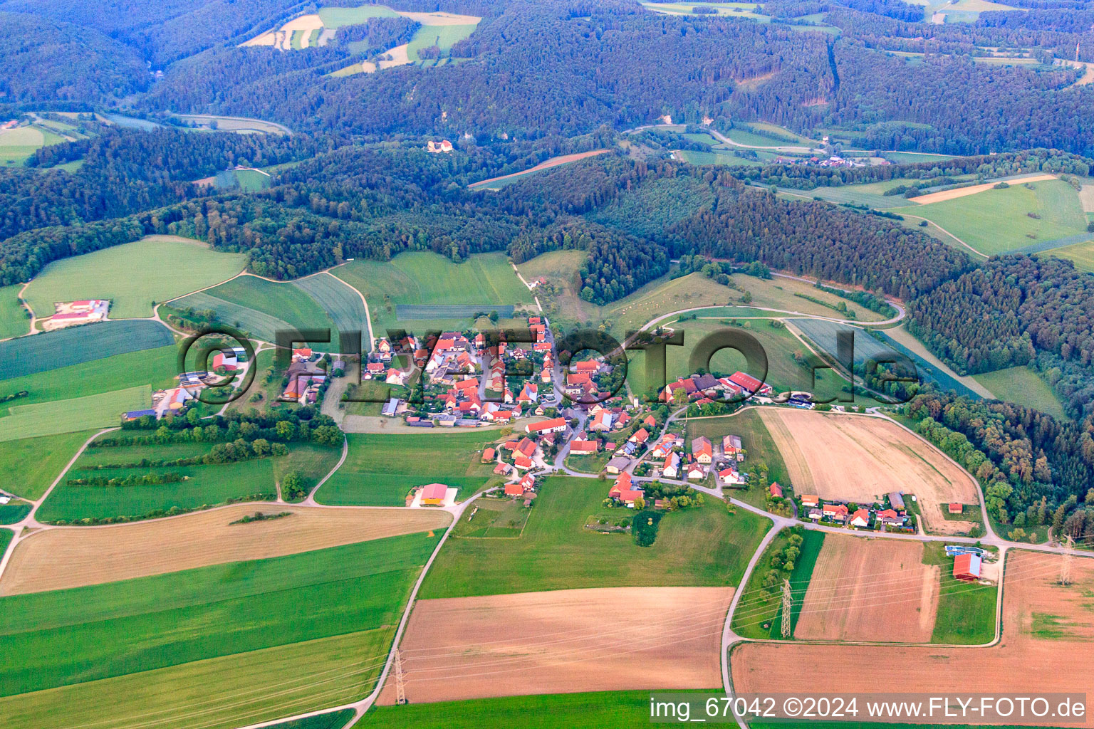 Vue aérienne de Münzdorf dans le département Bade-Wurtemberg, Allemagne