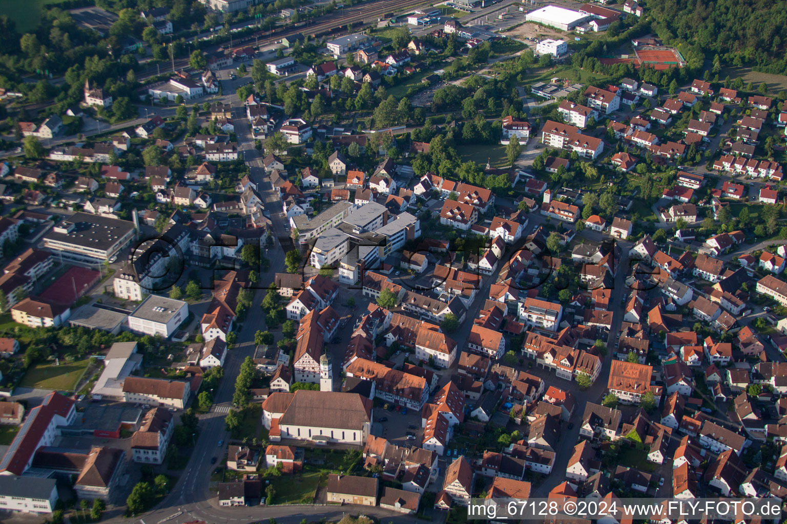 Schelklingen dans le département Bade-Wurtemberg, Allemagne depuis l'avion