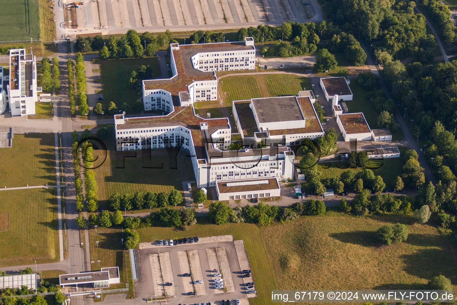 Photographie aérienne de Complexe immobilier de l'Institut Daimler TSS GmbH à le quartier Eselsberg in Ulm dans le département Bade-Wurtemberg, Allemagne