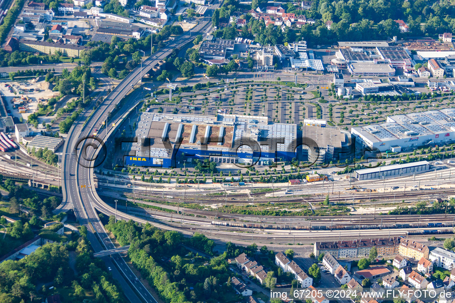 Vue aérienne de IKEA à le quartier Weststadt in Ulm dans le département Bade-Wurtemberg, Allemagne