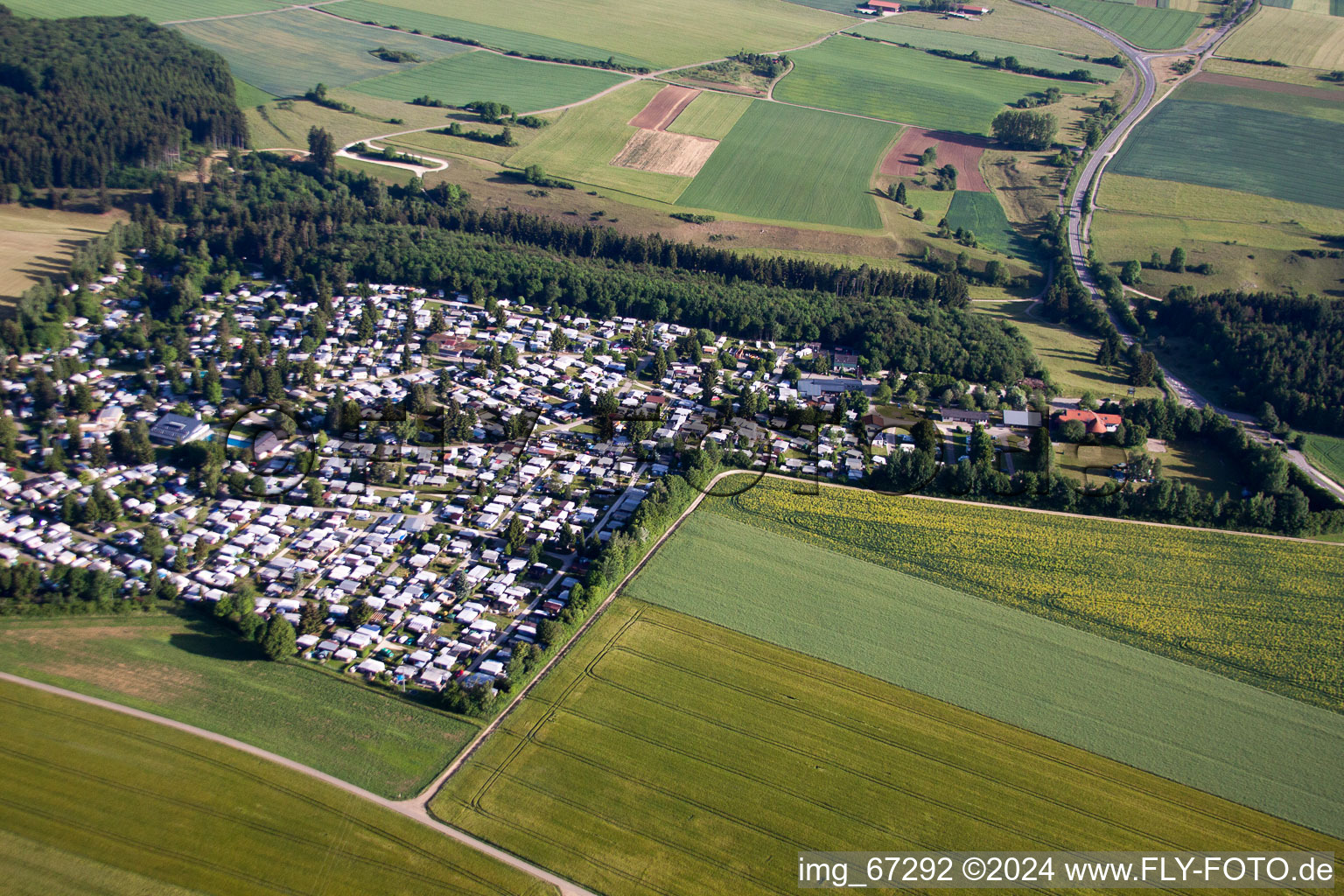 Berghülen dans le département Bade-Wurtemberg, Allemagne d'en haut