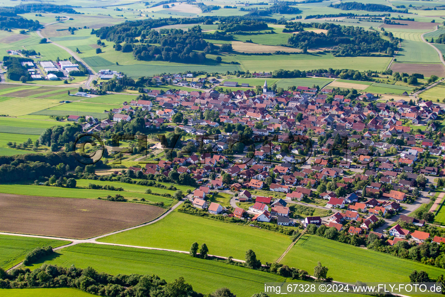 Vue aérienne de Du nord-ouest à le quartier Feldstetten in Laichingen dans le département Bade-Wurtemberg, Allemagne