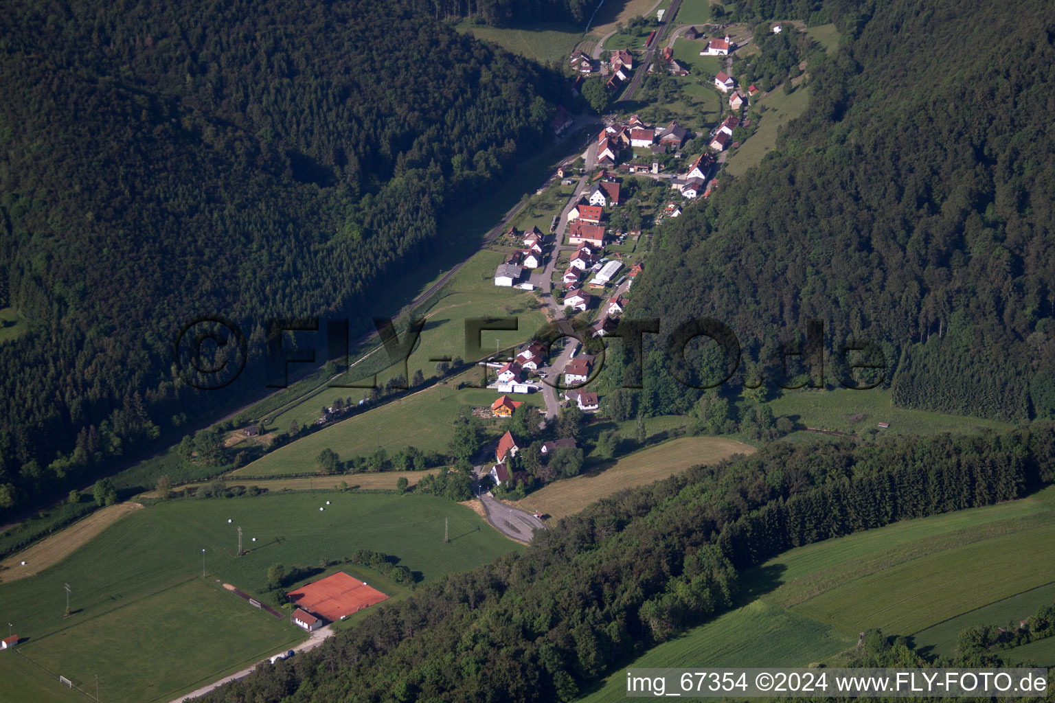 Vue aérienne de Gundershofen dans le département Bade-Wurtemberg, Allemagne