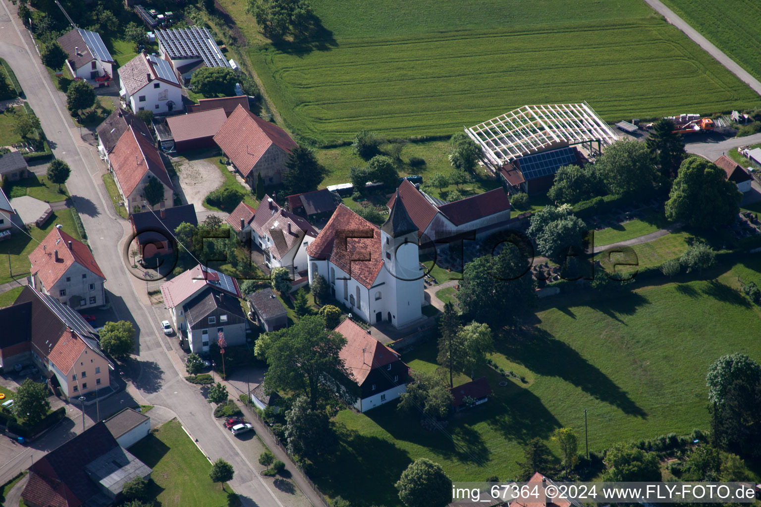 Photographie aérienne de Champs agricoles et surfaces utilisables à le quartier Grötzingen in Allmendingen dans le département Bade-Wurtemberg, Allemagne