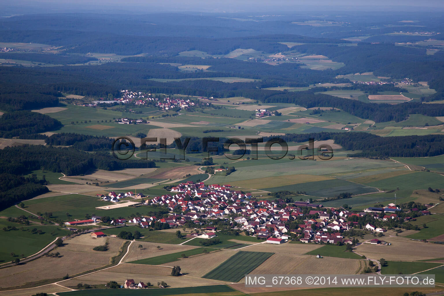 Vue aérienne de Weilersteusslingen à Allmendingen dans le département Bade-Wurtemberg, Allemagne