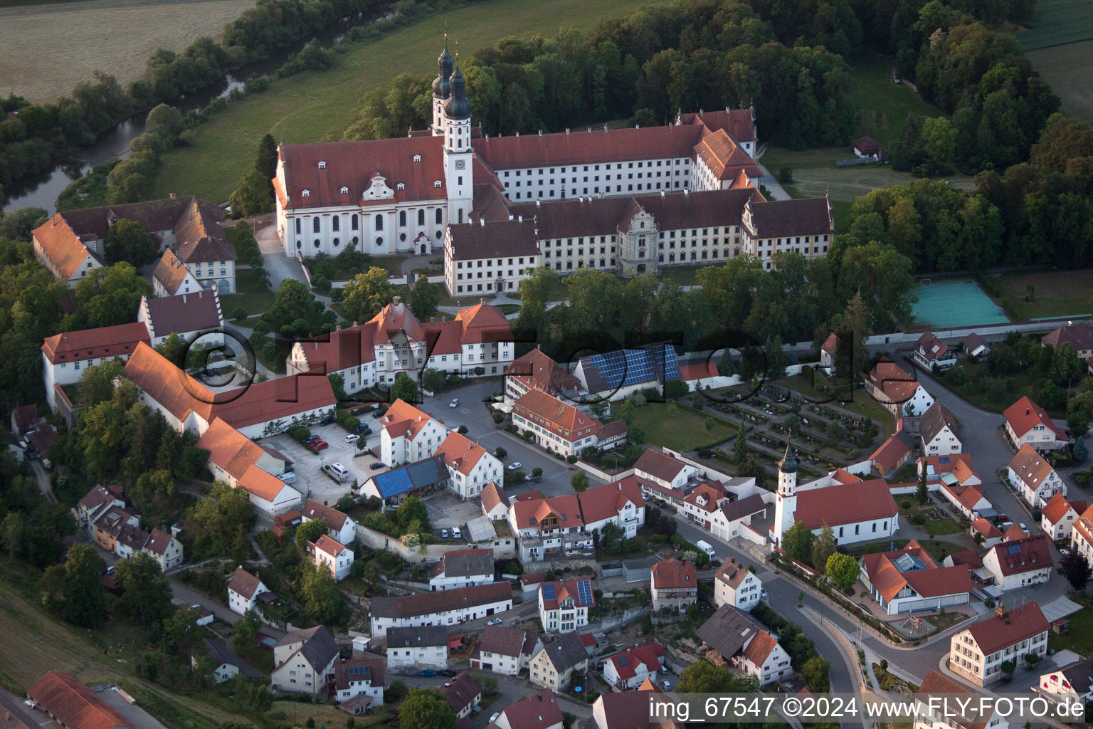 Vue oblique de Obermarchtal dans le département Bade-Wurtemberg, Allemagne