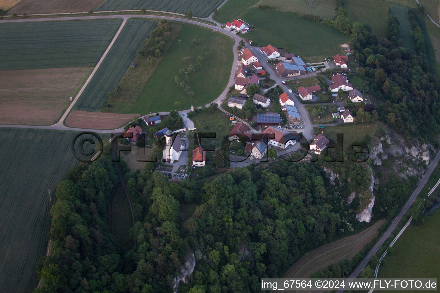 Vue aérienne de Neuburg dans le département Bade-Wurtemberg, Allemagne