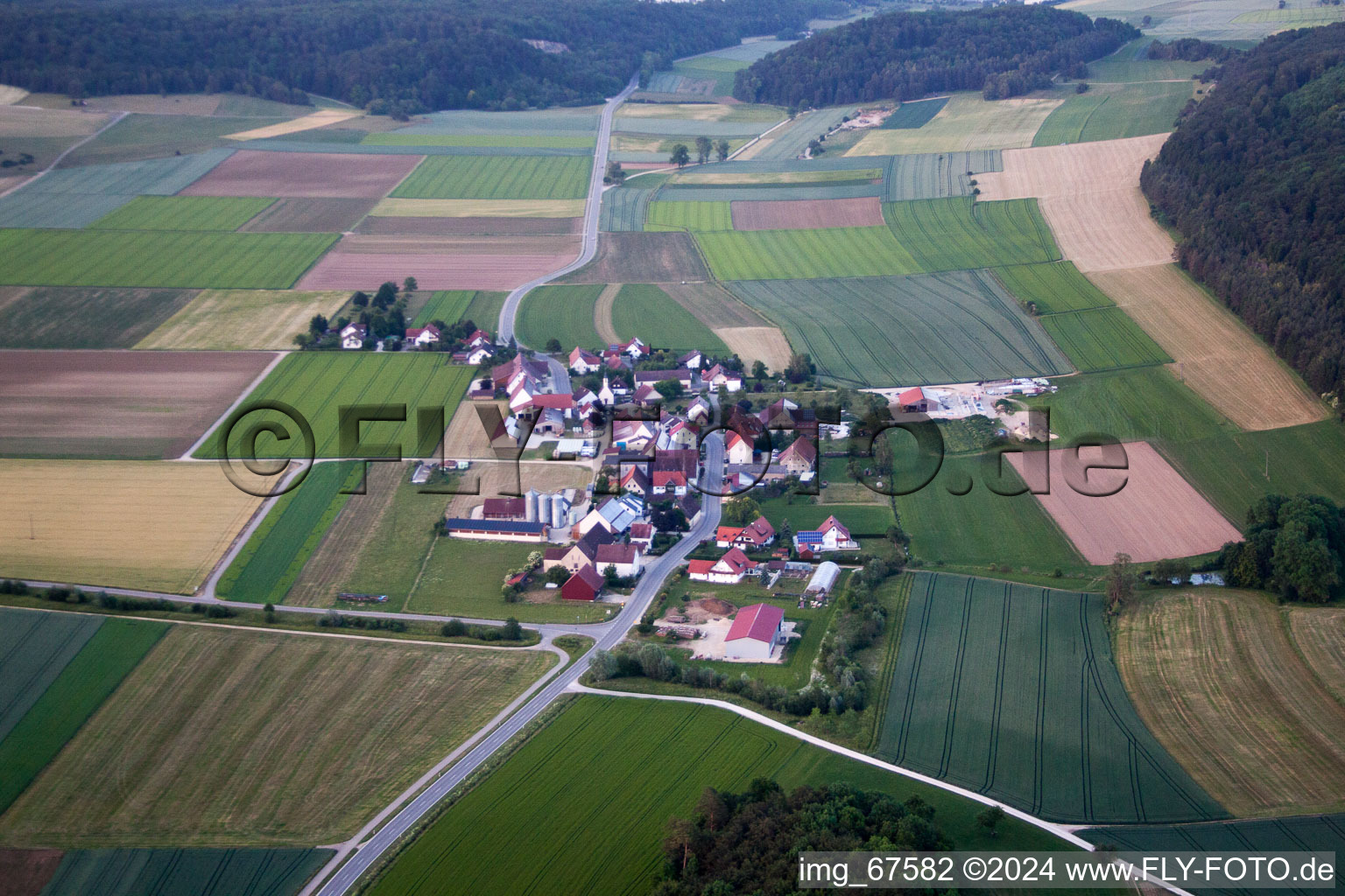 Kirchen dans le département Bade-Wurtemberg, Allemagne vue d'en haut