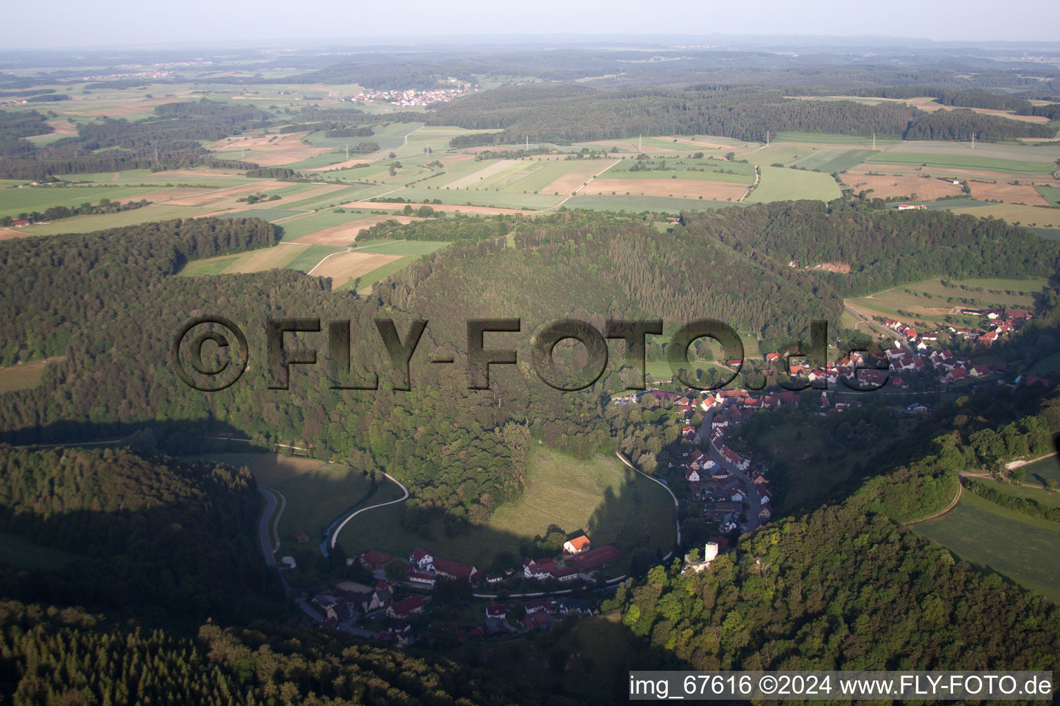 Vue aérienne de Quartier Hundersingen in Münsingen dans le département Bade-Wurtemberg, Allemagne