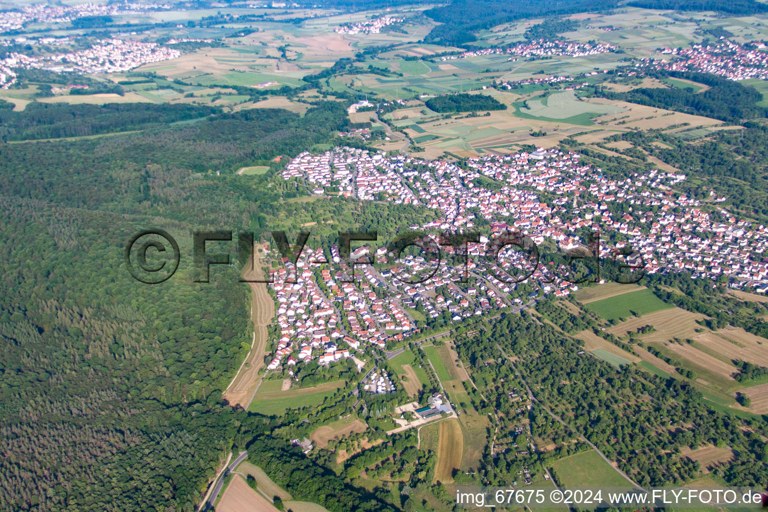 Vue aérienne de De l'est à le quartier Ohmenhausen in Reutlingen dans le département Bade-Wurtemberg, Allemagne