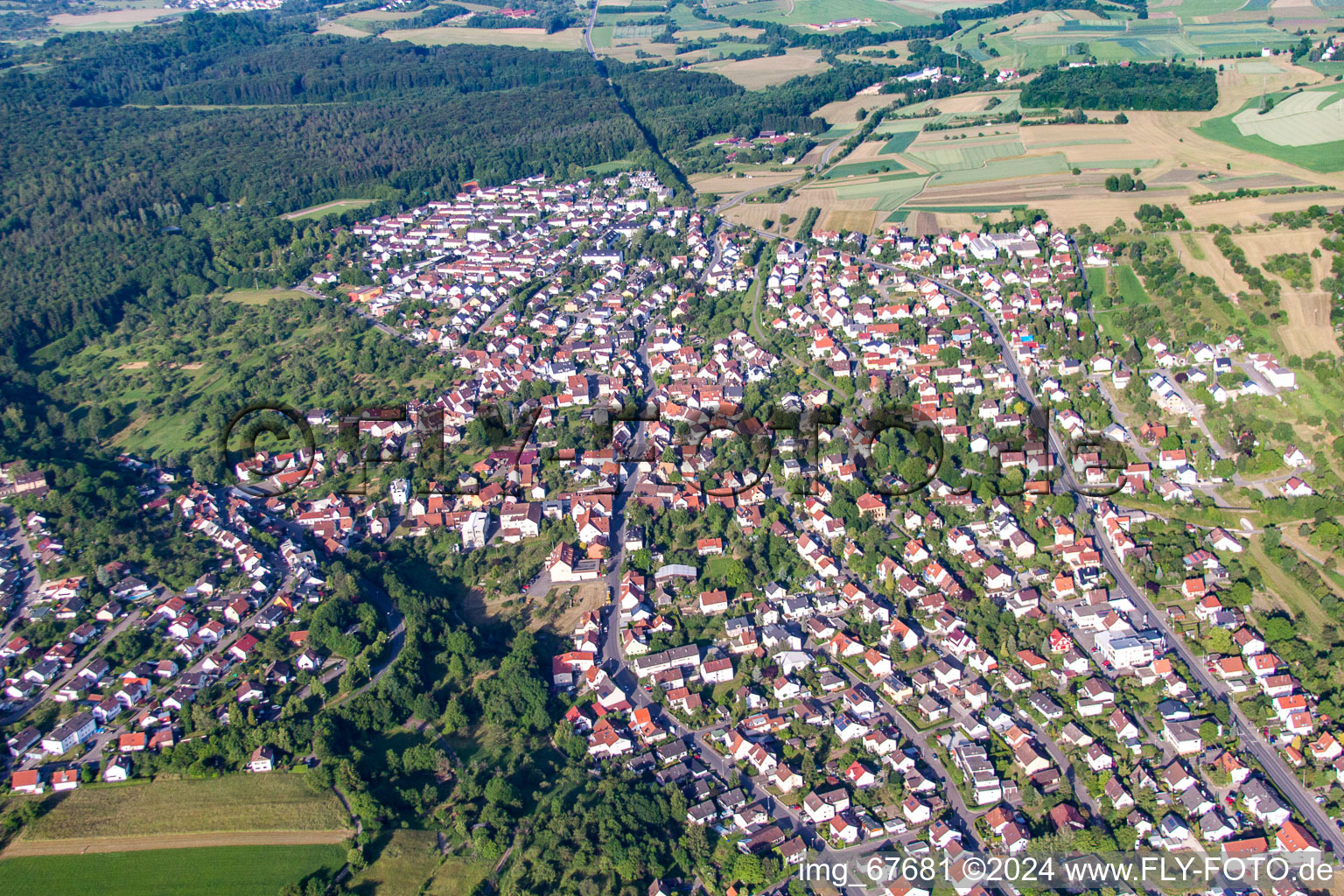 Vue aérienne de Quartier Ohmenhausen in Reutlingen dans le département Bade-Wurtemberg, Allemagne