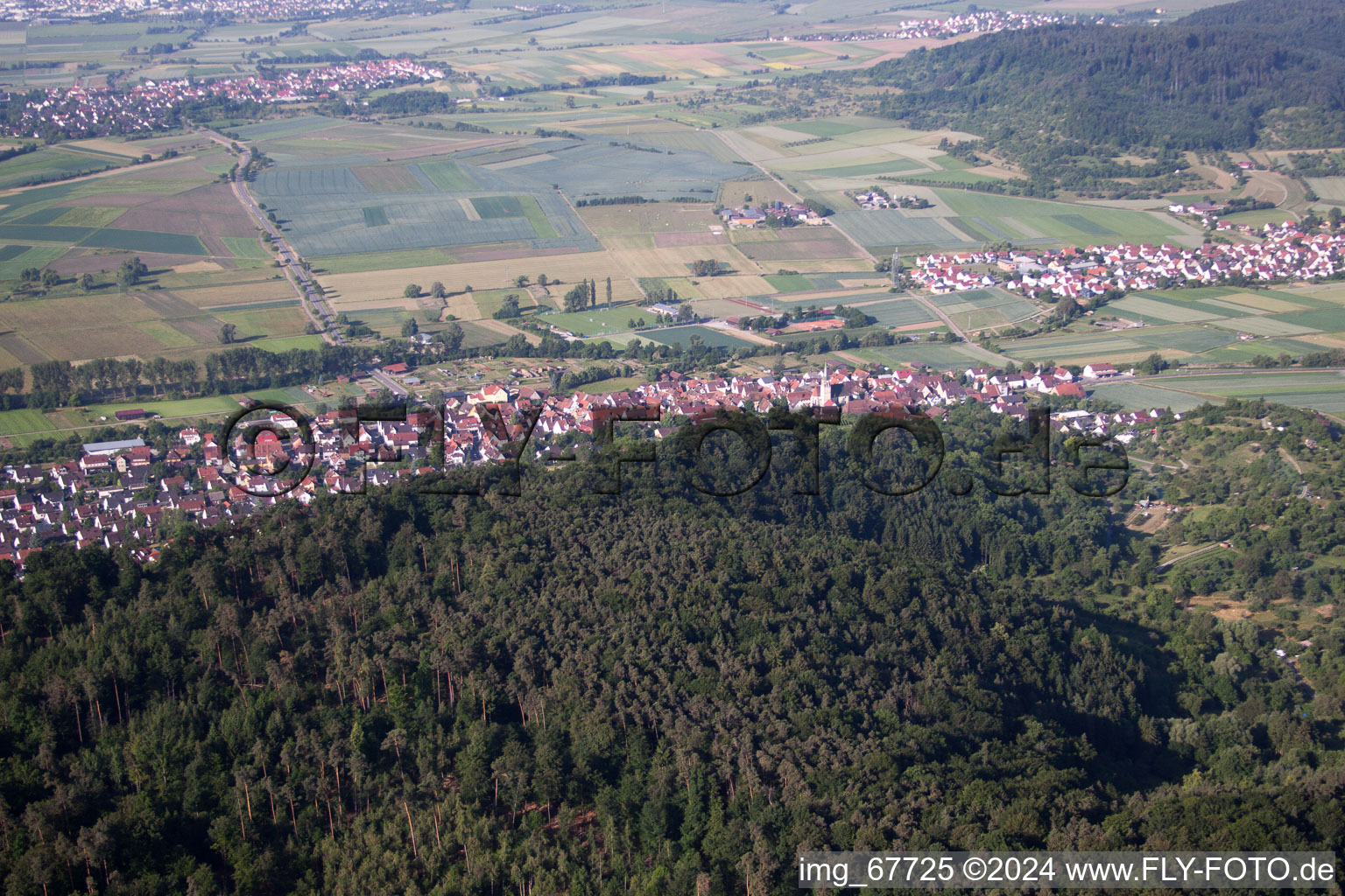 Vue aérienne de Du nord à le quartier Unterjesingen in Tübingen dans le département Bade-Wurtemberg, Allemagne