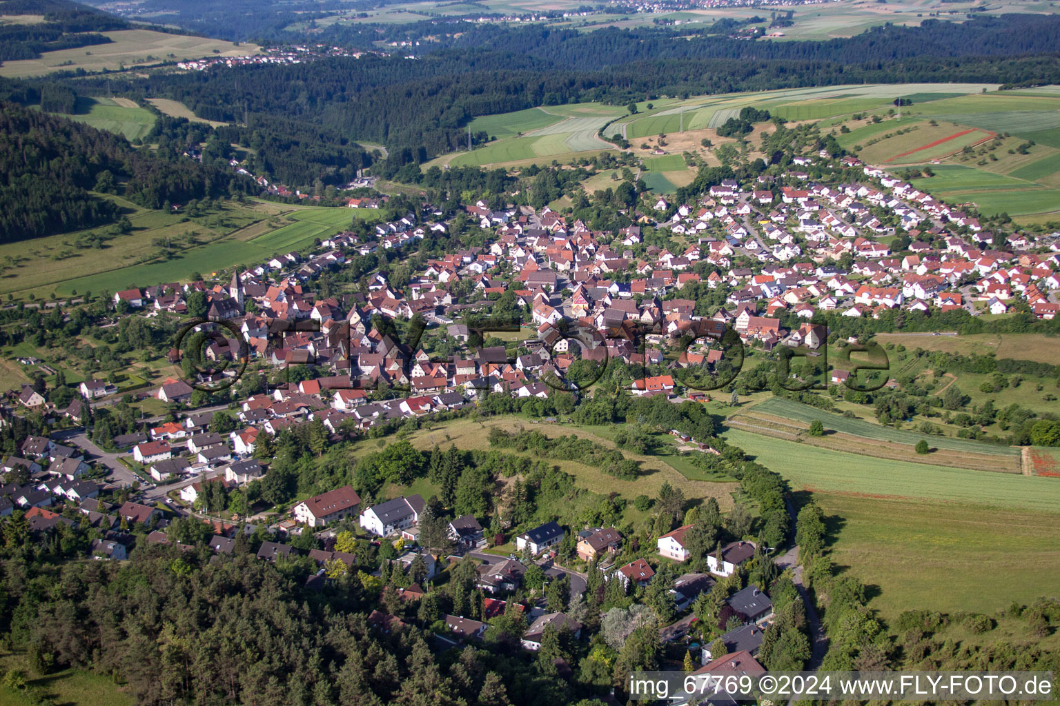 Photographie aérienne de Gültlingen dans le département Bade-Wurtemberg, Allemagne