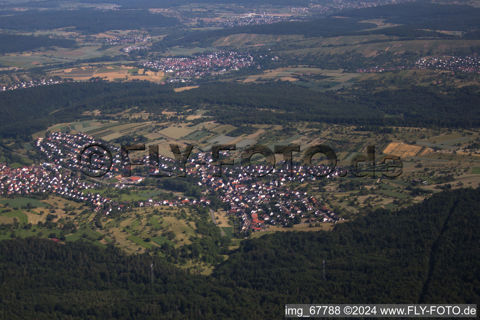 Vue d'oiseau de Birkenfeld dans le département Bade-Wurtemberg, Allemagne