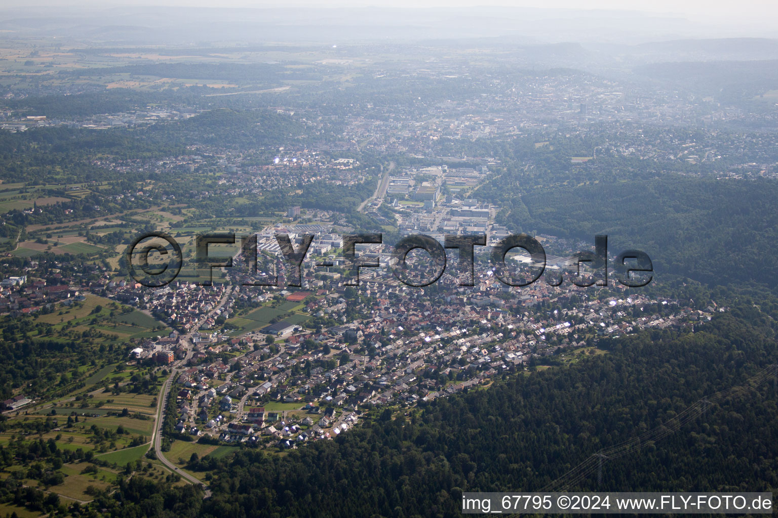 Birkenfeld dans le département Bade-Wurtemberg, Allemagne vue du ciel