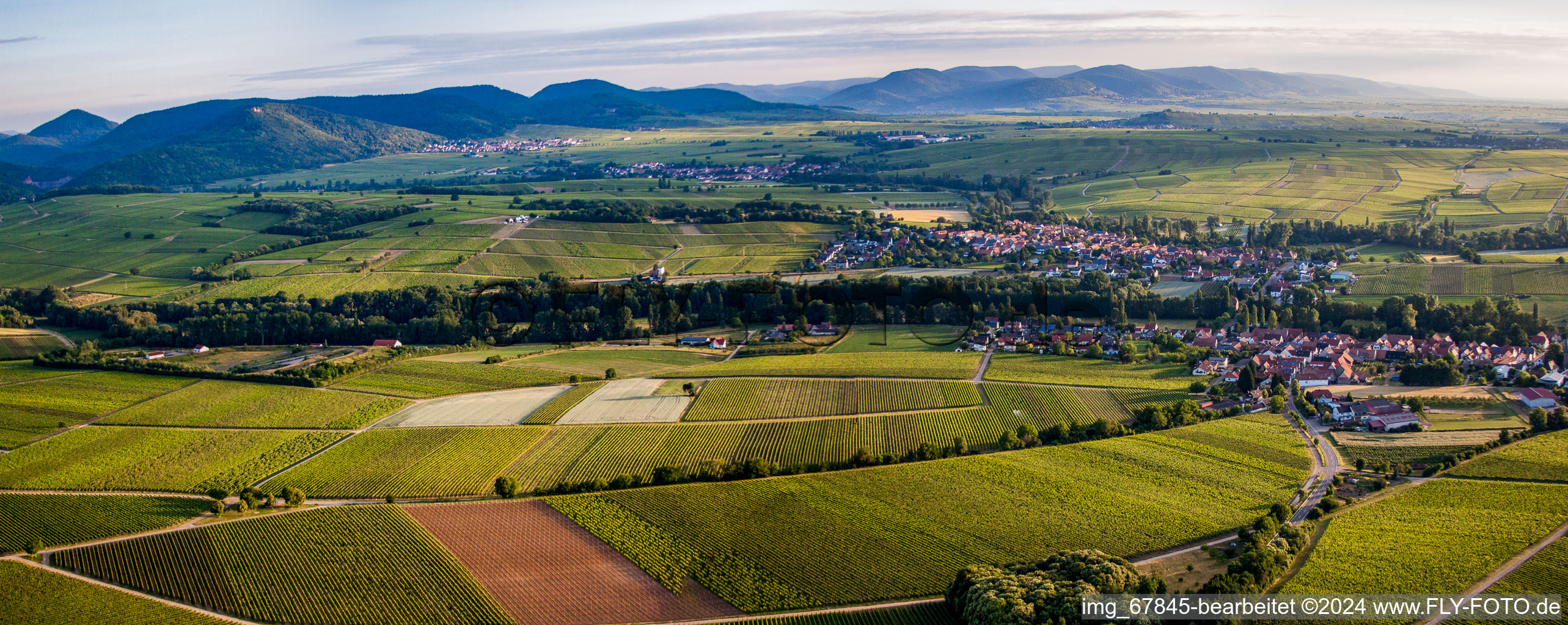 Photographie aérienne de Vue sur le village à le quartier Klingen in Heuchelheim-Klingen dans le département Rhénanie-Palatinat, Allemagne