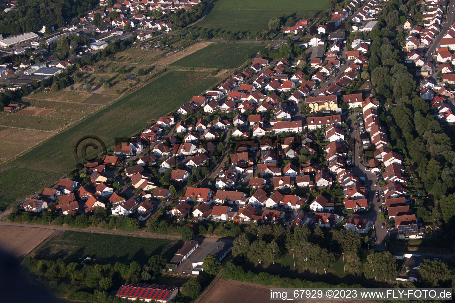 Quartier Herxheim in Herxheim bei Landau/Pfalz dans le département Rhénanie-Palatinat, Allemagne vue du ciel