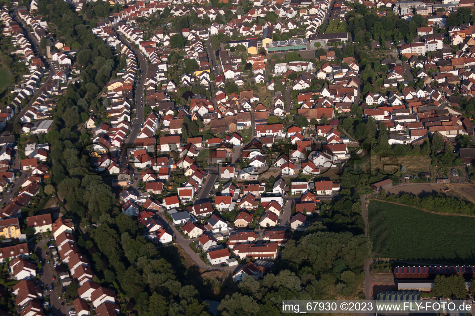 Enregistrement par drone de Quartier Herxheim in Herxheim bei Landau dans le département Rhénanie-Palatinat, Allemagne