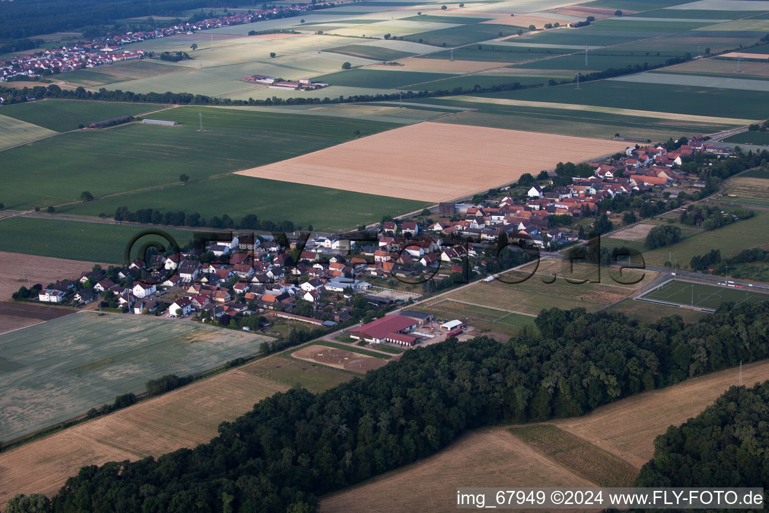 Vue aérienne de Quartier Minderslachen in Kandel dans le département Rhénanie-Palatinat, Allemagne