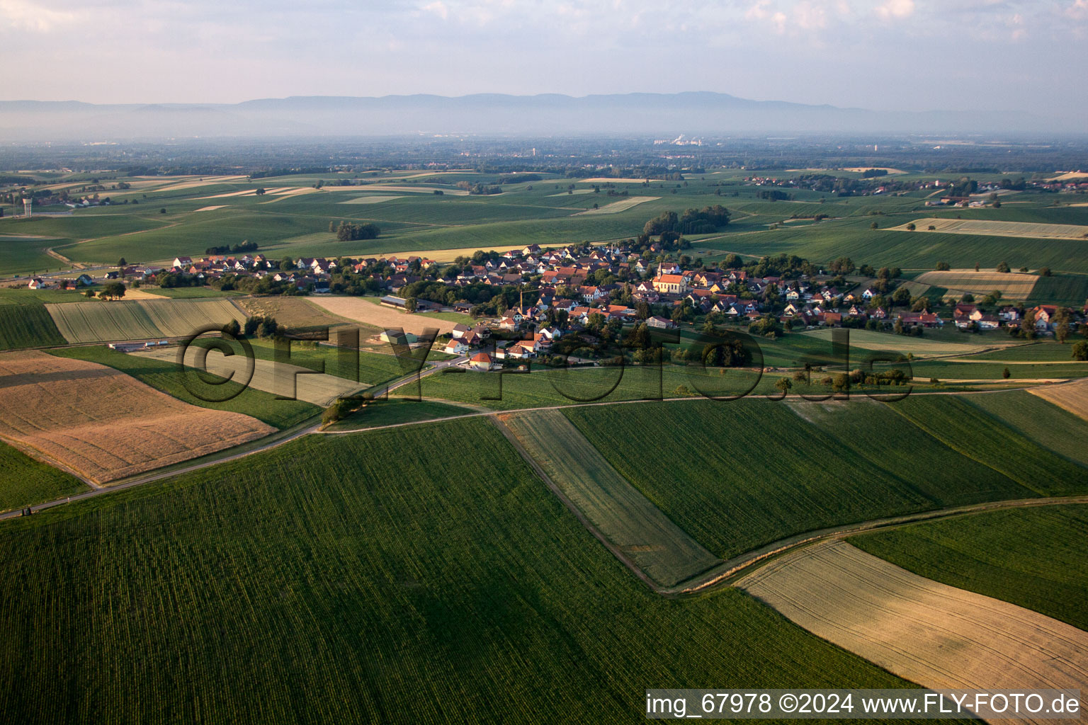 Image drone de Siegen dans le département Bas Rhin, France