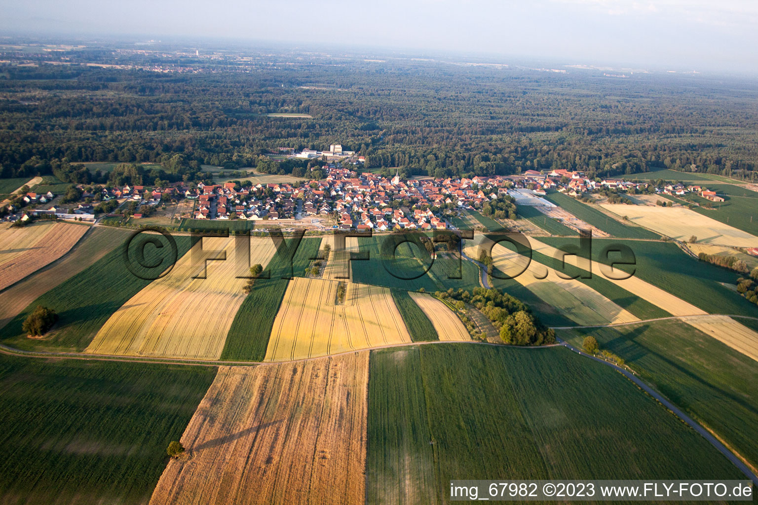 Photographie aérienne de Niederrœdern dans le département Bas Rhin, France