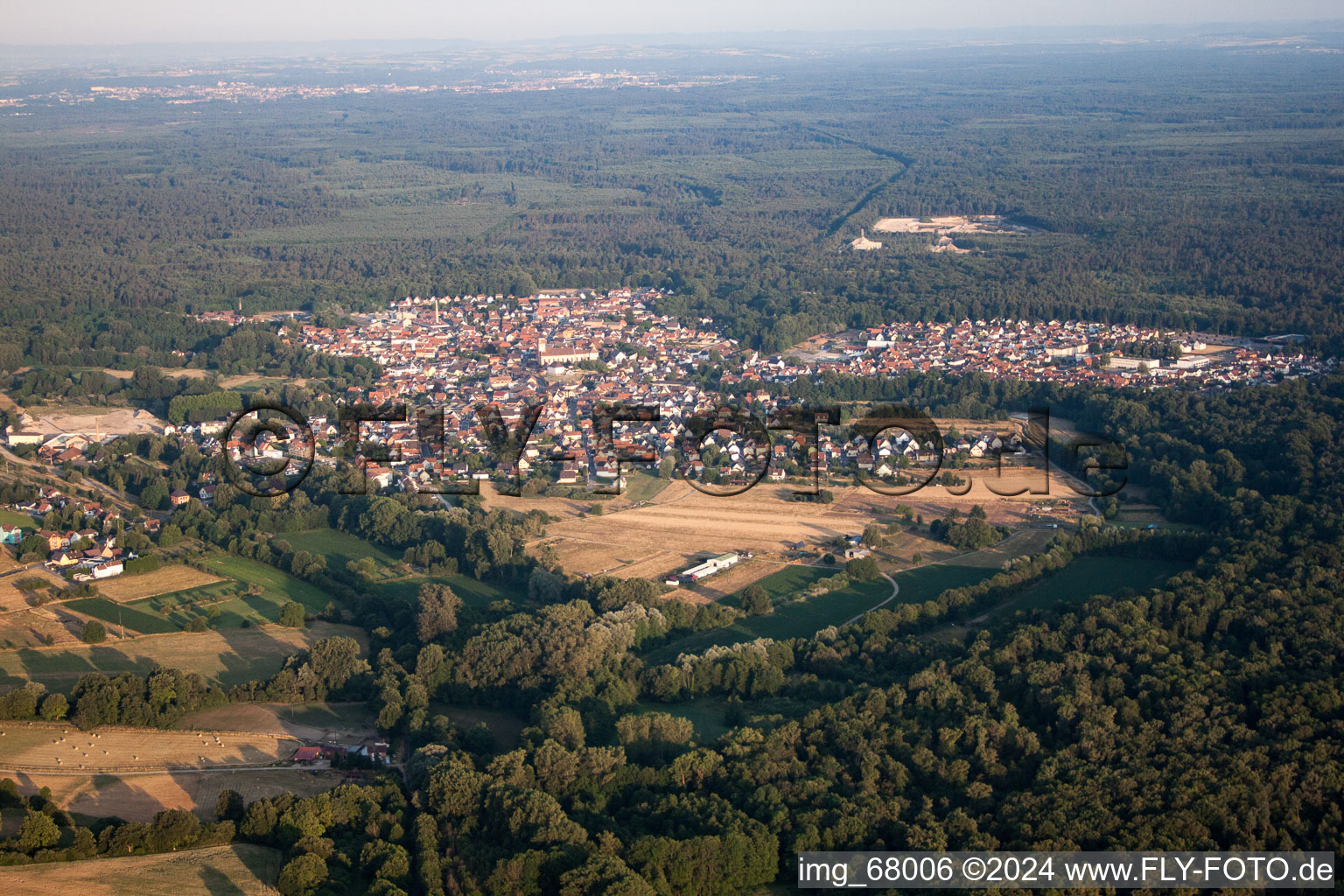 Enregistrement par drone de Soufflenheim dans le département Bas Rhin, France