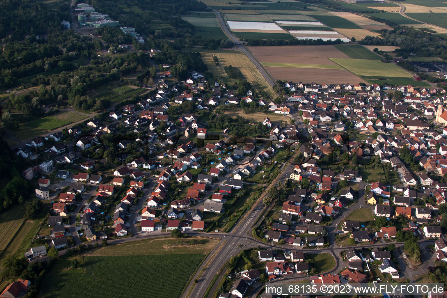Vue aérienne de Ringsheim dans le département Bade-Wurtemberg, Allemagne