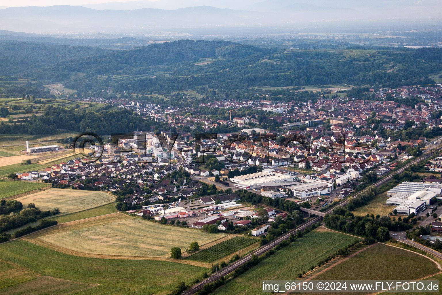 Vue aérienne de Kenzingen dans le département Bade-Wurtemberg, Allemagne