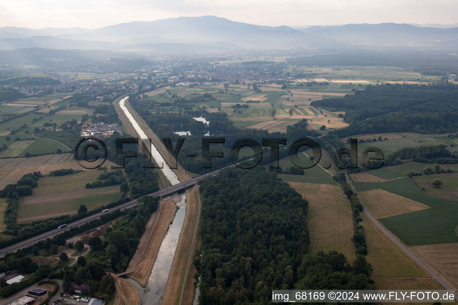 Riegel am Kaiserstuhl dans le département Bade-Wurtemberg, Allemagne vue d'en haut