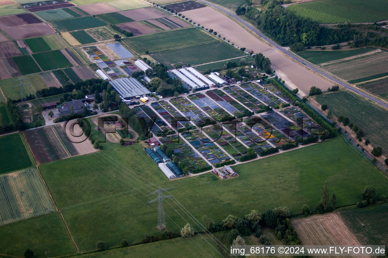 Bahlingen am Kaiserstuhl dans le département Bade-Wurtemberg, Allemagne hors des airs