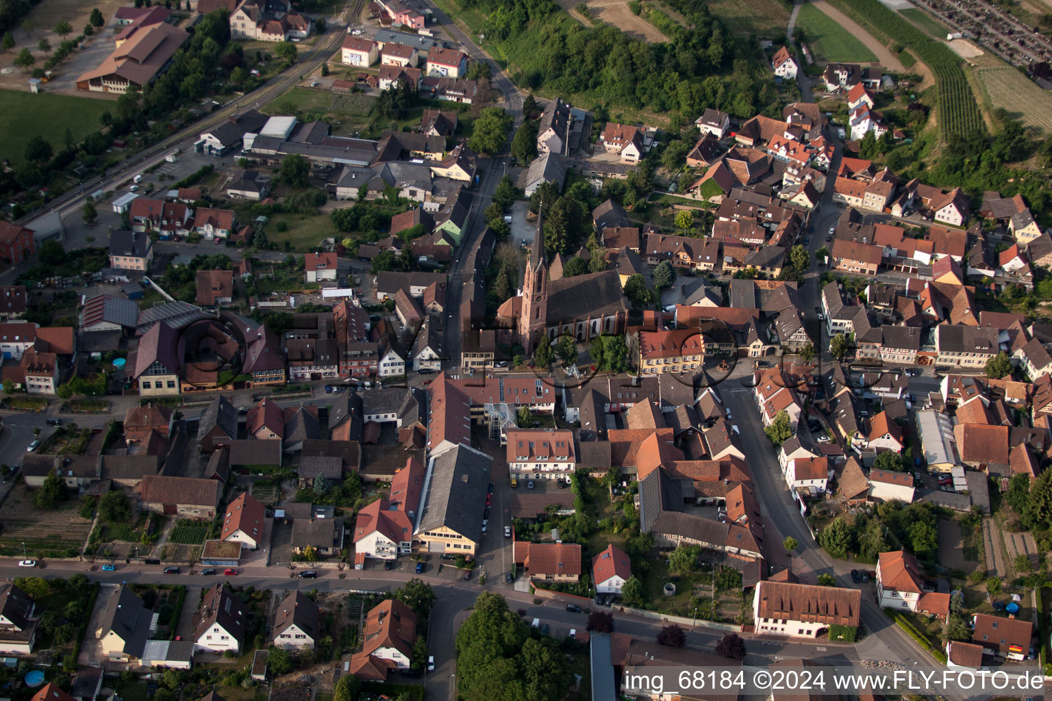 Eichstetten am Kaiserstuhl dans le département Bade-Wurtemberg, Allemagne depuis l'avion