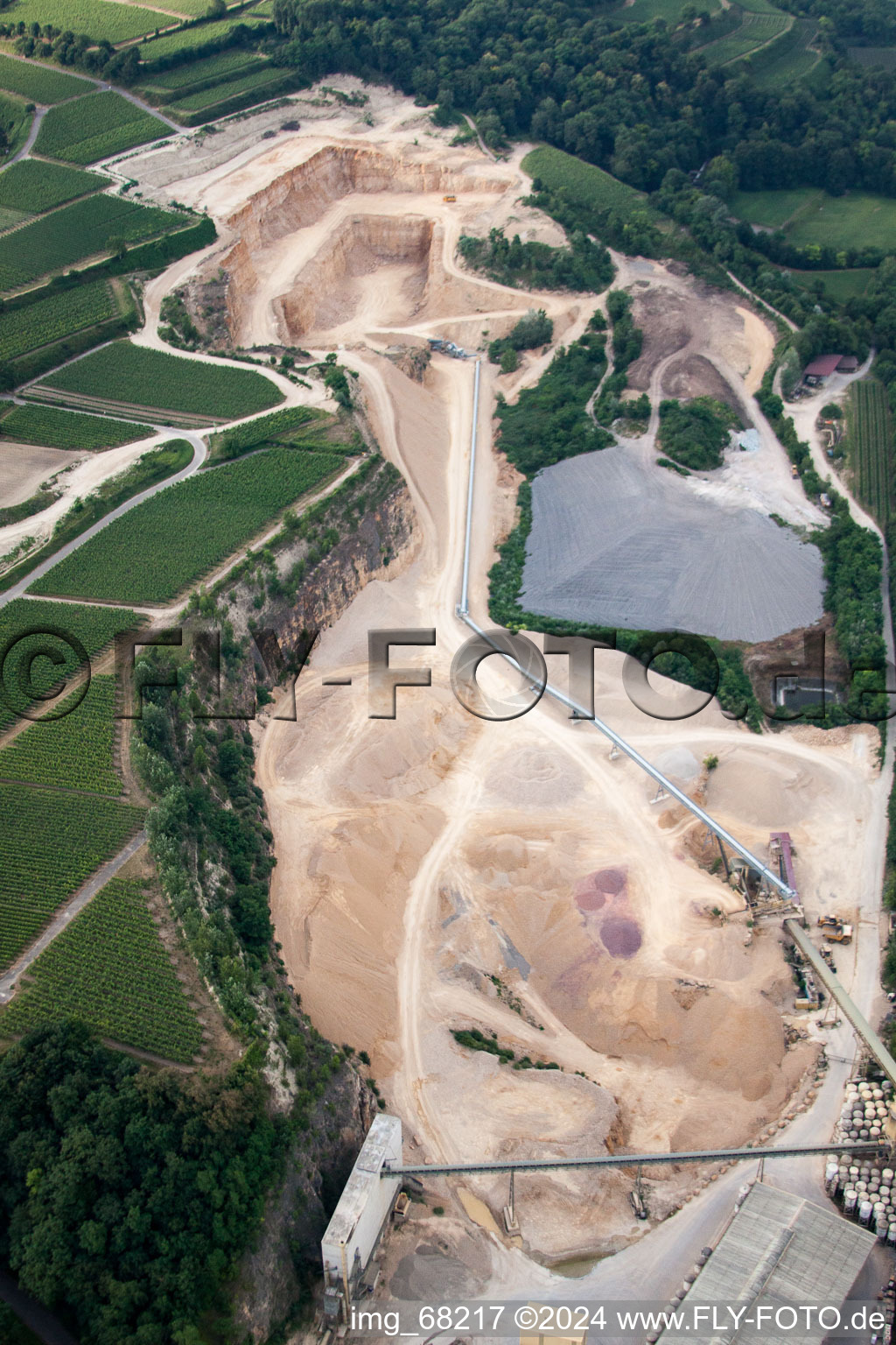 Merdingen dans le département Bade-Wurtemberg, Allemagne depuis l'avion