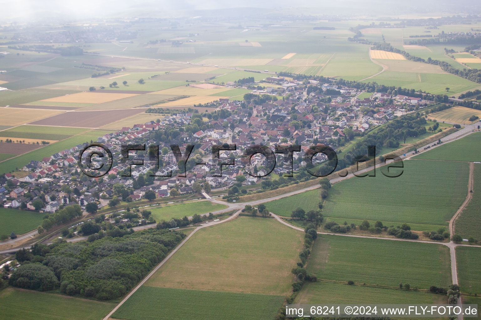 Vue aérienne de Quartier Hausen à le quartier Hausen an der Möhlin in Bad Krozingen dans le département Bade-Wurtemberg, Allemagne