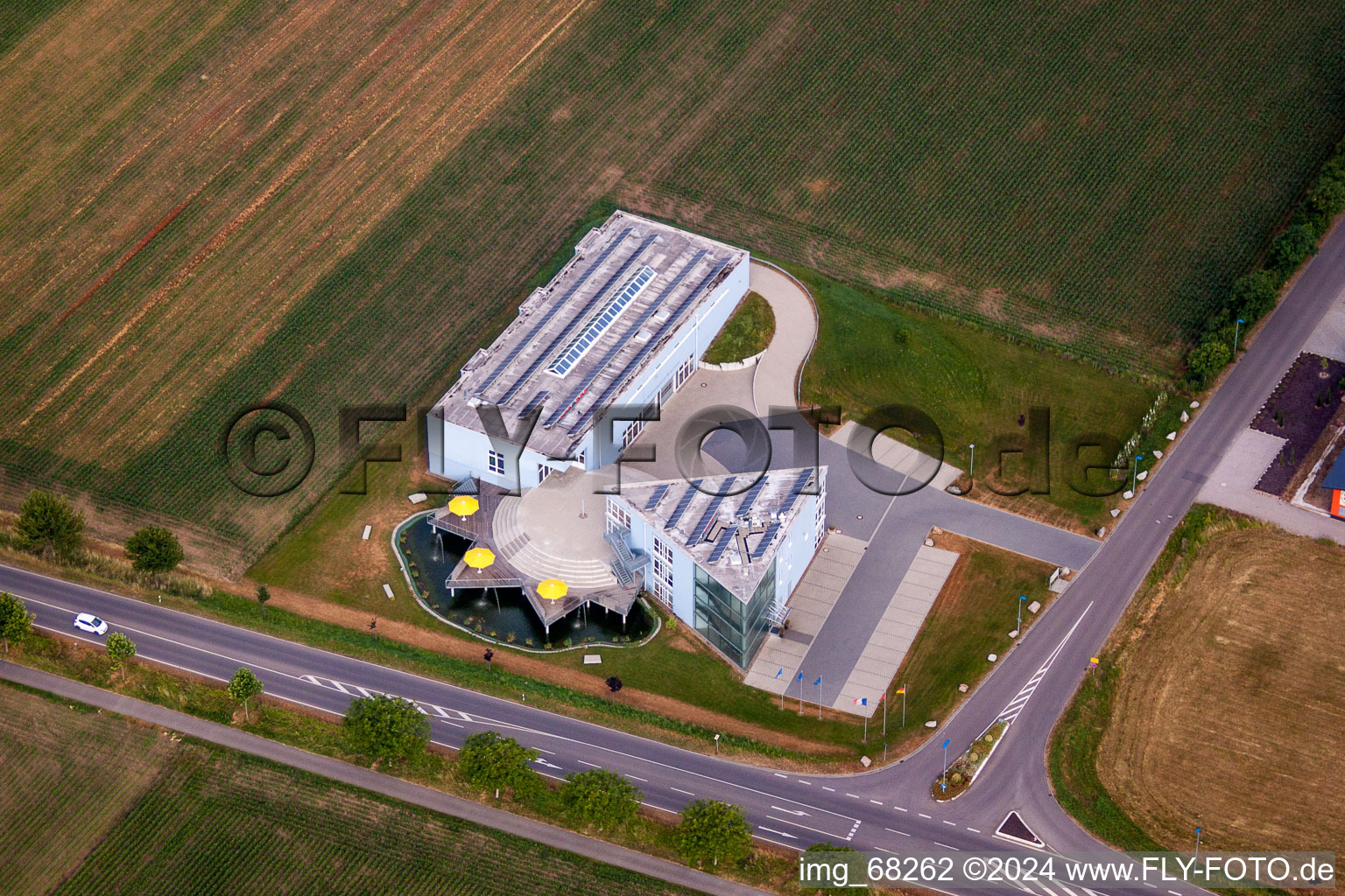 Vue aérienne de Restauration de l'ensemble des bâtiments du musée Triangleland Museum GmbH à Heitersheim dans le département Bade-Wurtemberg, Allemagne