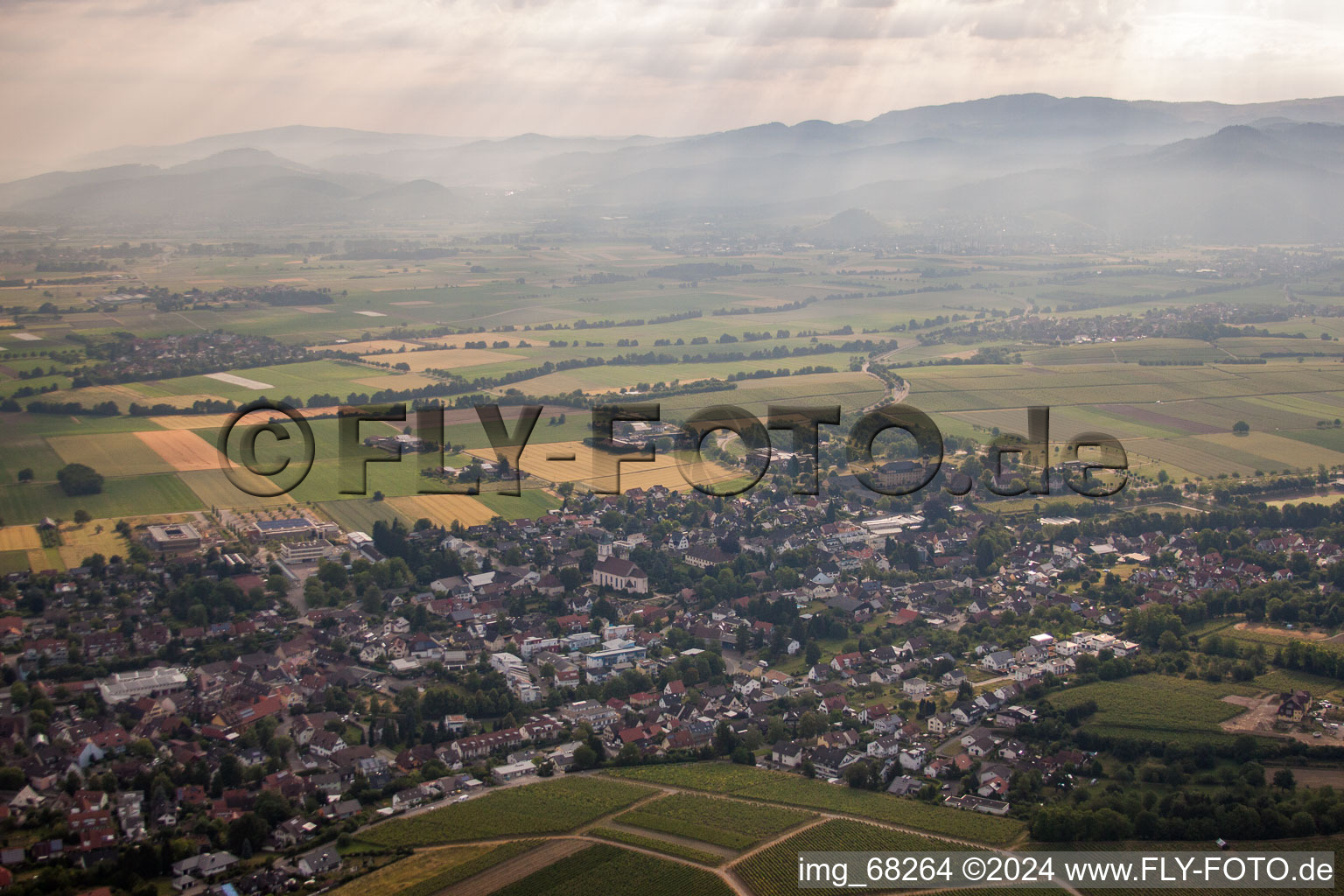 Heitersheim dans le département Bade-Wurtemberg, Allemagne d'en haut