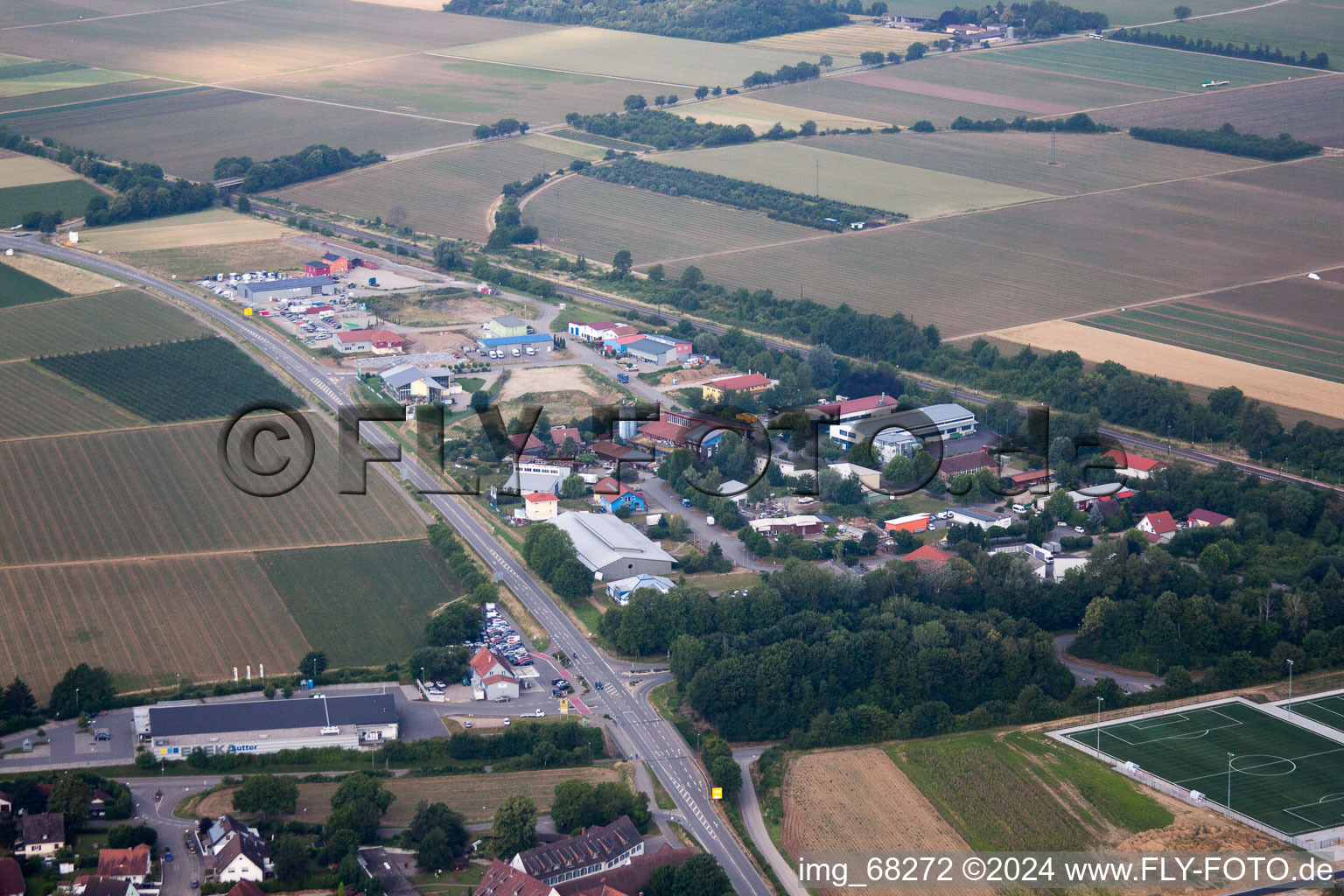 Vue aérienne de Zone industrielle et commerciale S à Buggingen dans le département Bade-Wurtemberg, Allemagne