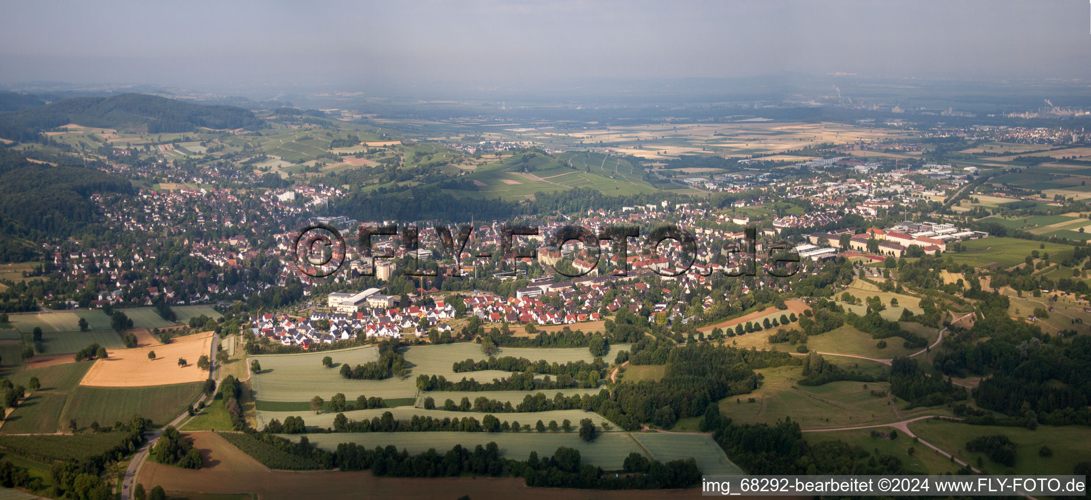 Vue aérienne de Du nord à Müllheim dans le département Bade-Wurtemberg, Allemagne